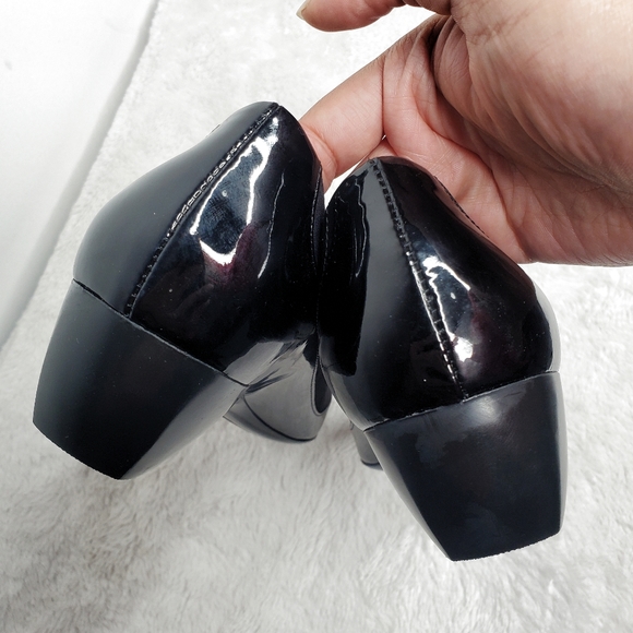 Salvatore Ferragamo Black Patent Leather Almond Toe Semi Wedge Ballet Fl… - Picture 9 of 11
